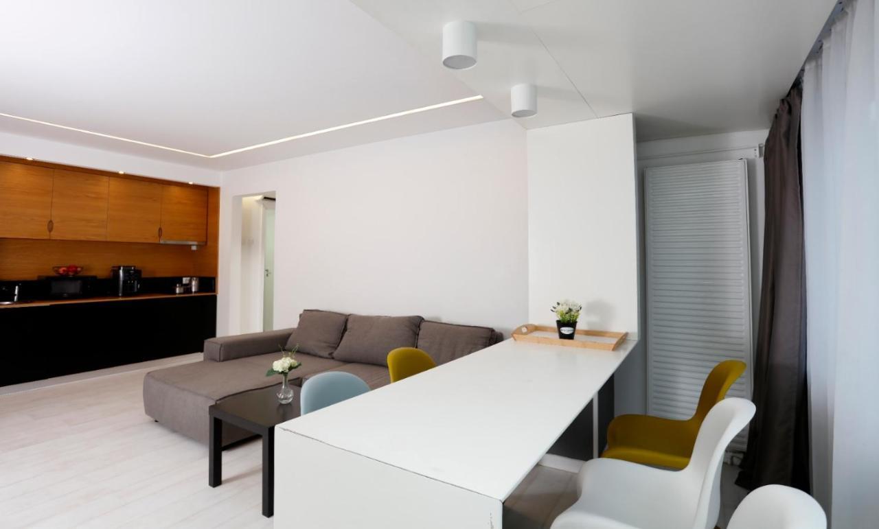 Platinum Apartment With 2 Bedrooms Boekarest Buitenkant foto